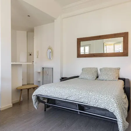 2 Pieces Dans Le Carre D Or * Nice