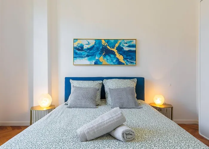 2 Pieces Dans Le Carre D Or شقة نيس