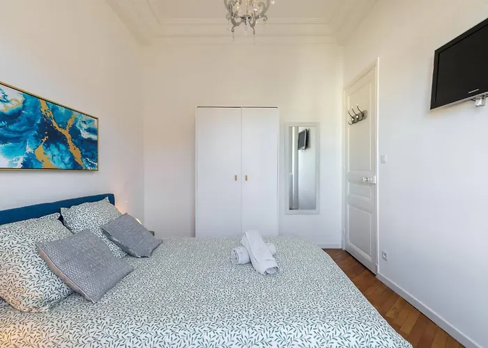 Apartment 2 Pieces Dans Le Carre D Or