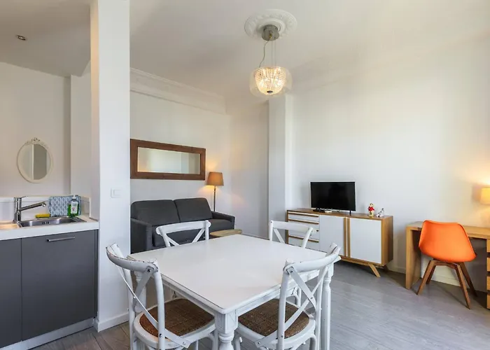 2 Pieces Dans Le Carre D Or Apartment *